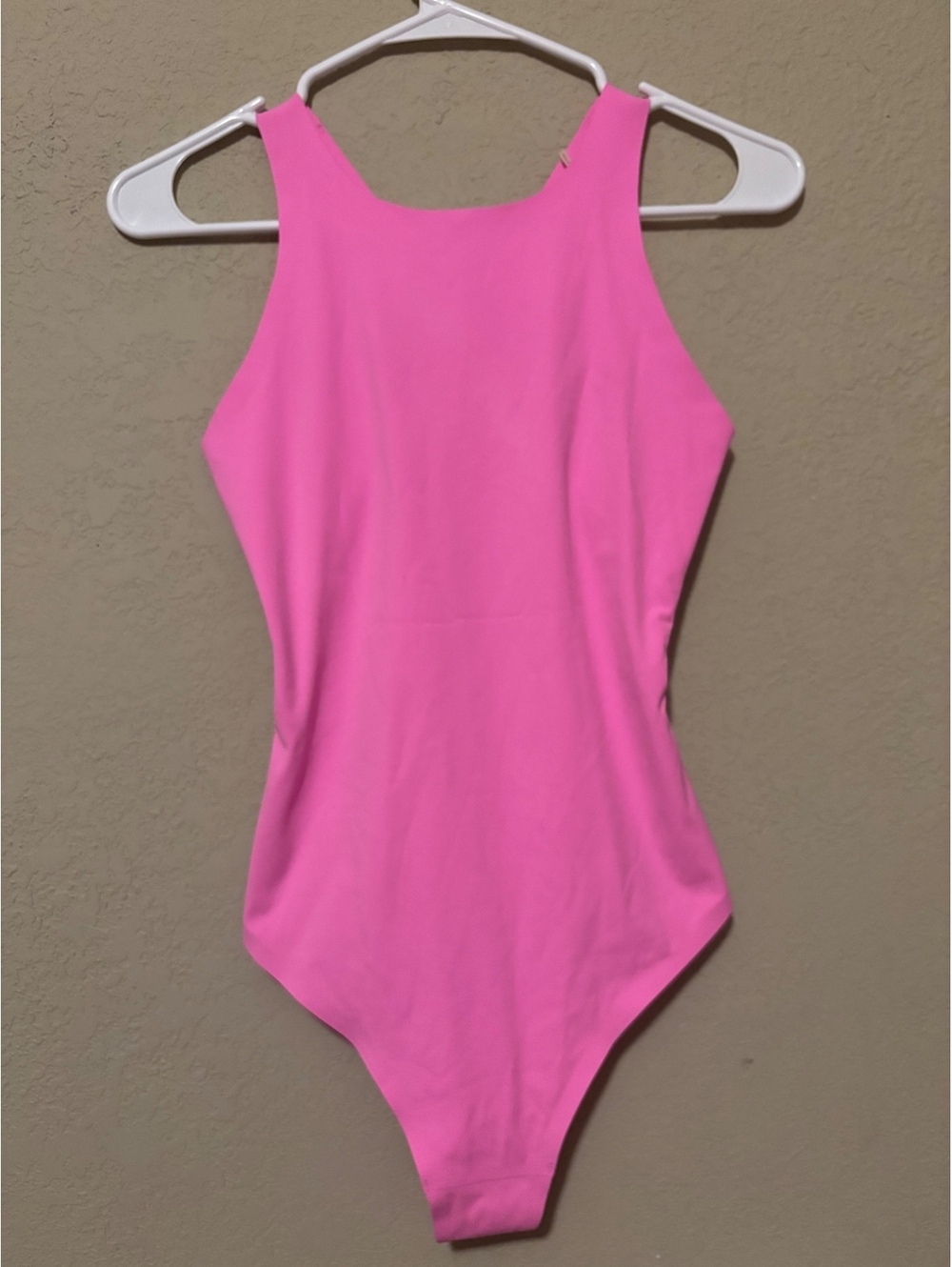 Aerlie SmoothEZ Pink One-Piece Bodysuit Size Small